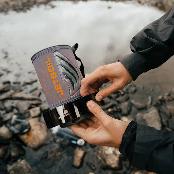 JetBoil Flash 1.0L Fast Boil System plus windscreen