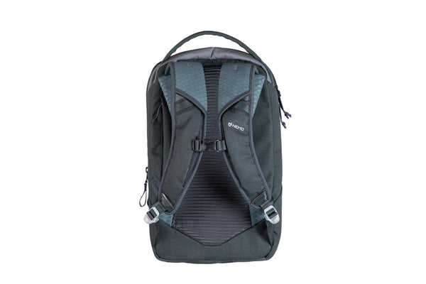 Vantage™ 26L Endless Promise® Everyday Adventure Daypack